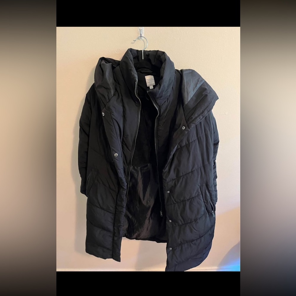 Twik Black Puffer Jacket High-Neck Weather-Resistant